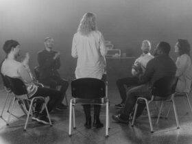 Comment la thérapie de groupe peut aider à traiter la toxicomanie ? Comment la thérapie de groupe peut aider à traiter la toxicomanie ?