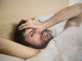 Fatigue au réveil : causes et remèdes