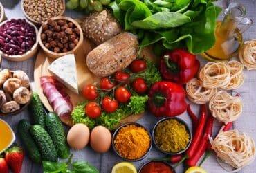 L'équilibre Acido-Basique dans votre assiette : Comprendre les aliments acides, acidifiants et alcalins en naturopathie